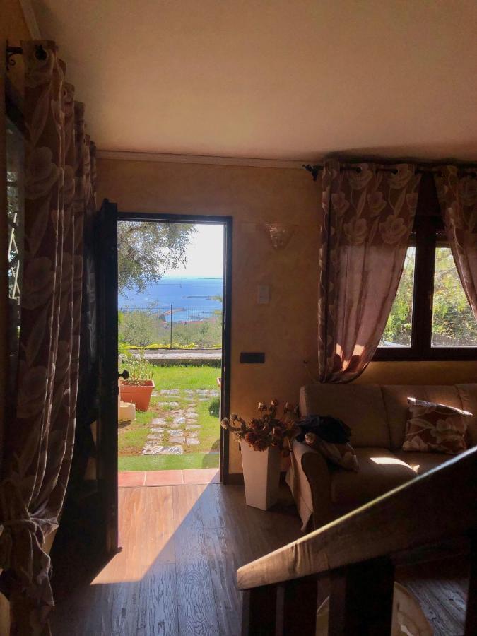 מלון אימפריה Le Jardin Sur Mer Avec Bike Et Mtb Tour מראה חיצוני תמונה