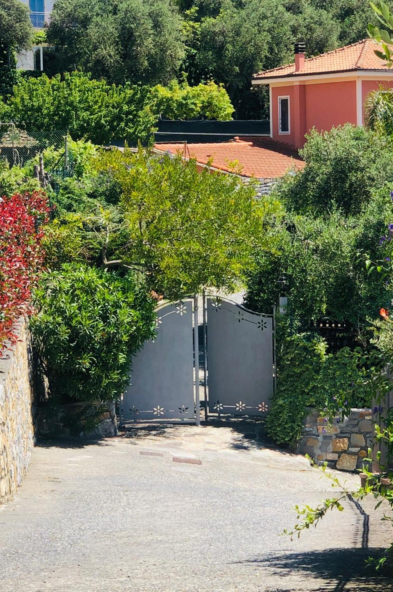 מלון אימפריה Le Jardin Sur Mer Avec Bike Et Mtb Tour מראה חיצוני תמונה